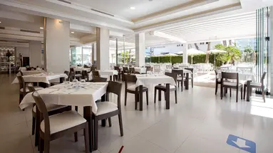 Mar Playa de Muro Suites