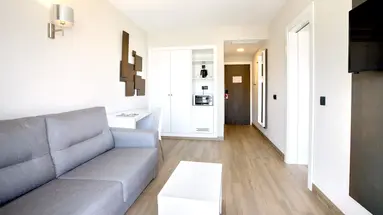 Mar Playa de Muro Suites