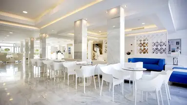 Mar Playa de Muro Suites