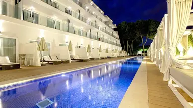 Mar Playa de Muro Suites