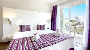 Mar Playa de Muro Suites