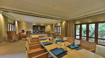 MARADIVA VILLAS RESORT &SPA