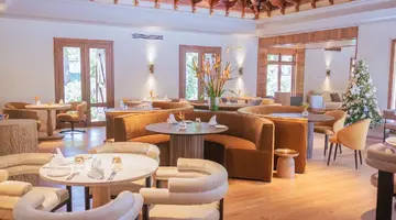 MARADIVA VILLAS RESORT &SPA