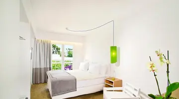 MARATHON BEACH RESORT