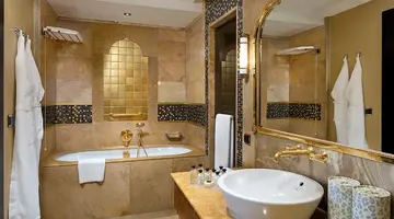 Mardan Palace