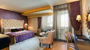 Mardan Palace