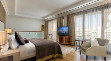 Mardan Palace