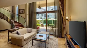 Mardan Palace