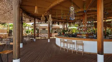 Mardan Palace