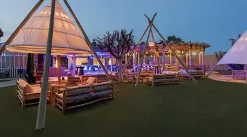Mardan Palace