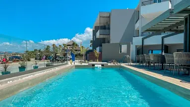 Mare Blue & Suites