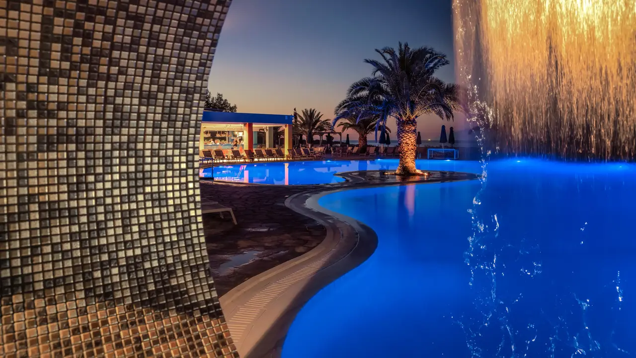 MAREBLUE BEACH HOTEL