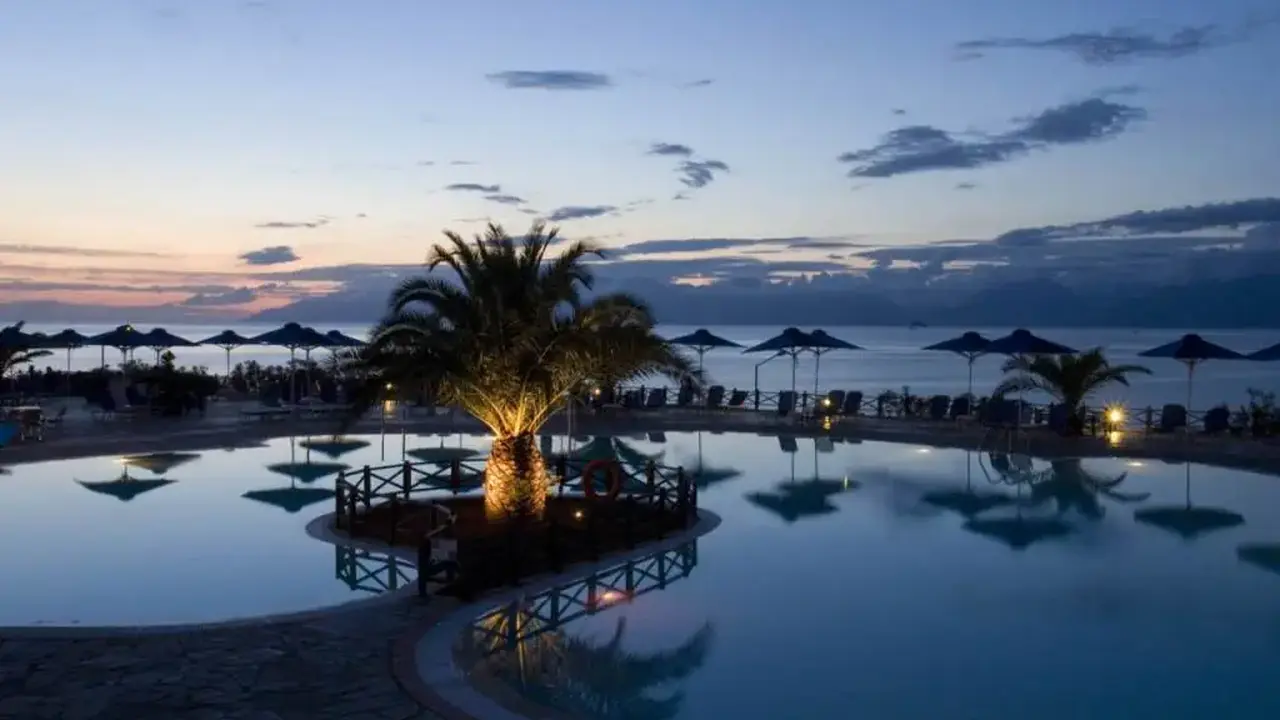MAREBLUE BEACH HOTEL