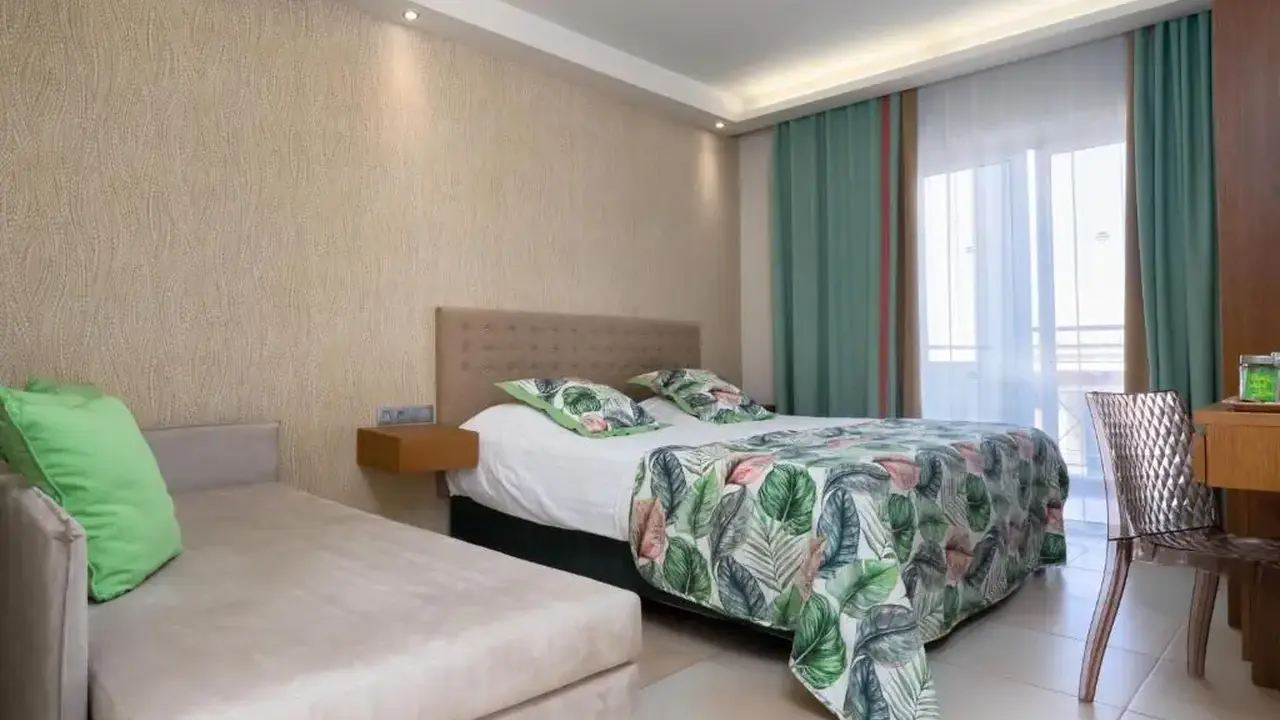 MAREBLUE BEACH HOTEL