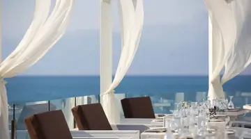 Mareblue Beach