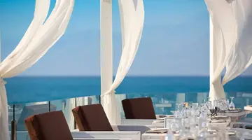 Mareblue Beach