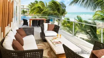 Margaritaville Island Reserve Riviera Cancun by Karisma