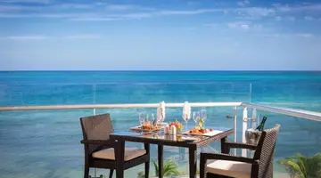 Margaritaville Island Reserve Riviera Cancun by Karisma
