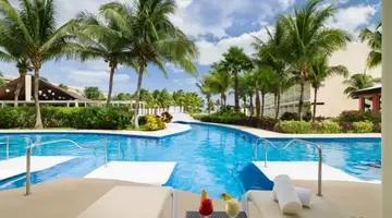Margaritaville Island Reserve Riviera Cancun by Karisma