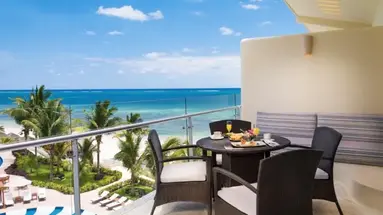 Margaritaville Island Reserve Riviera Cancun by Karisma