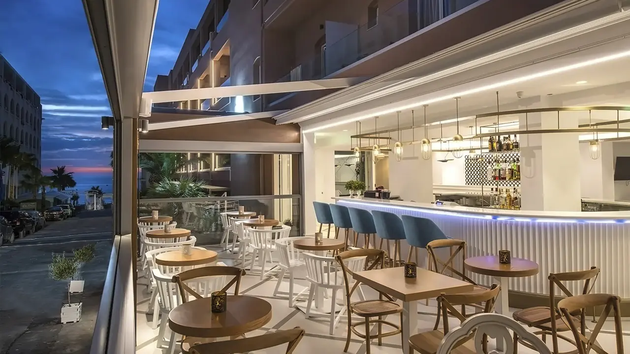 Mari Kristin Beach Hotel (Adults Only 14