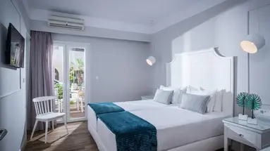 Mari Kristin Beach Hotel