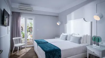 MARI KRISTIN BEACH HOTEL