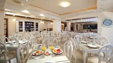 Mari Kristin Hotel (Adults Only)