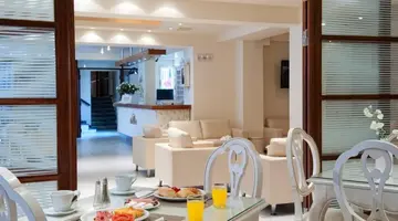 Mari Kristin Hotel (Adults Only)