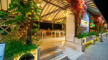 Maria Palace Aparthotel