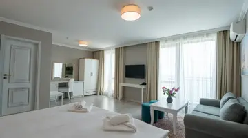Maria Palace Aparthotel