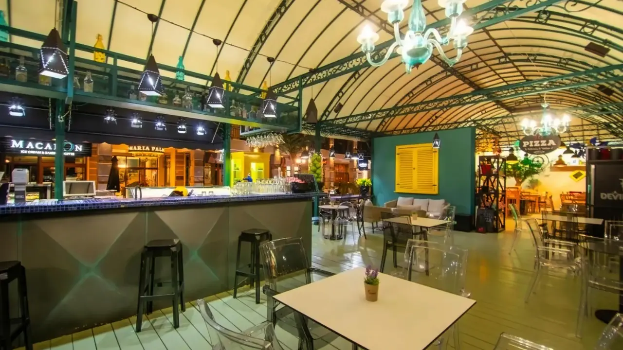 Maria Palace Aparthotel