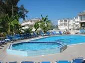 Mariana Hotel and Studios