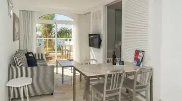 Marina Bayview - Adults Only