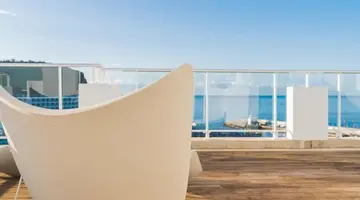Marina Bayview - Adults Only