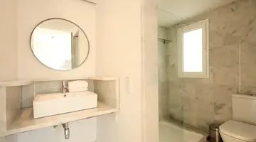 Marina Bayview - Adults Only