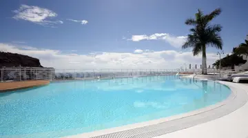 Marina Bayview - Adults Only