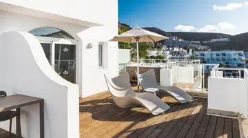 Marina Bayview - Adults Only