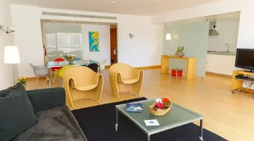Marina Club Lagos Resort