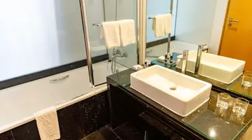 Marina Club Lagos Resort