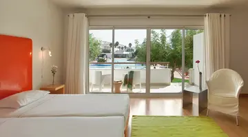 Marina Club Lagos Resort