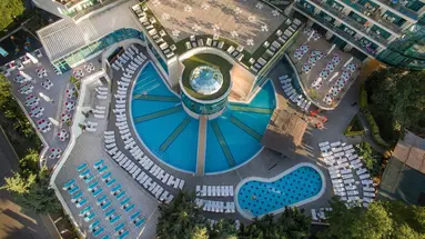 Marina Grand Beach