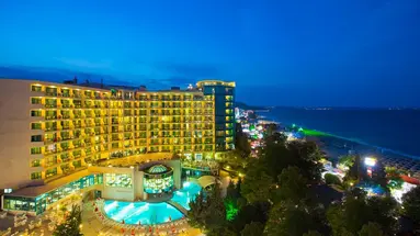 Marina Grand Beach