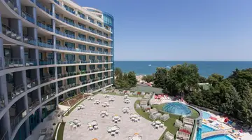 Marina Grand Beach