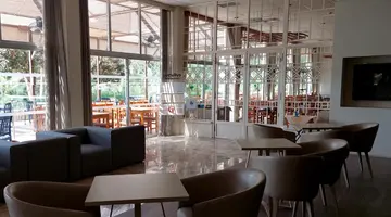 Marina Hotel