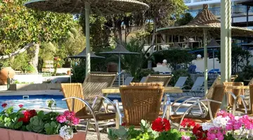 Marina Hotel
