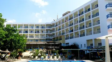 Marina Hotel