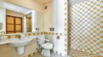 Marina Plaza Hotel