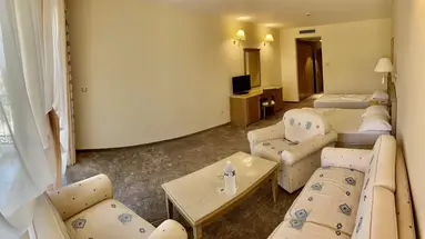Marina Royal Palace