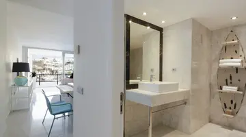 Marina Suites